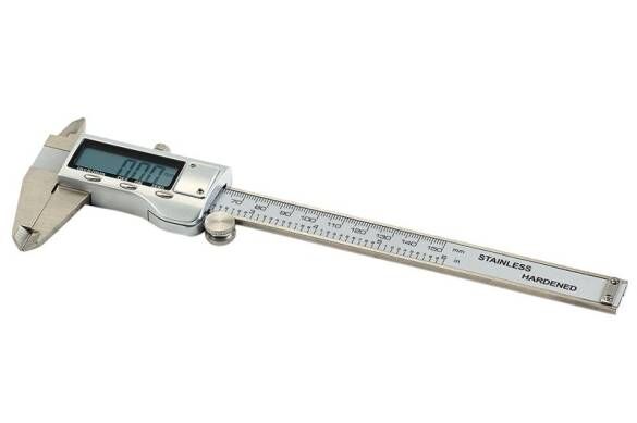 DİJİTAL KUMPAS METAL EKRAN 150 * 0.01 mm / 300 * 0.01 mm ARASI TÜM ÖLÇÜLER