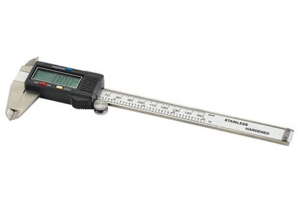 DİJİTAL KUMPAS BÜYÜK EKRAN 100 * 0.01 mm / 500 * 0.01 mm ARASI TÜM ÖLÇÜLER 150 * 0.01 mm